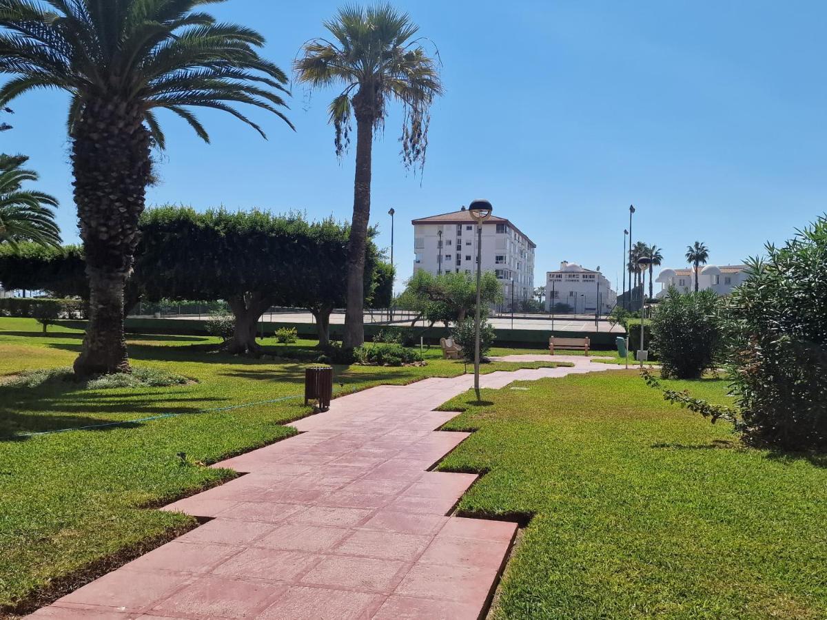 Apartamento Laguna Castillo Bajo Bagian luar foto