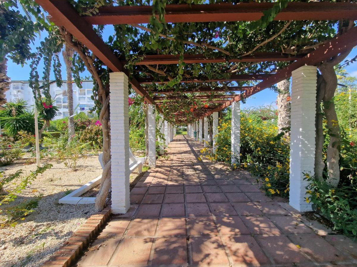 Apartamento Laguna Castillo Bajo Bagian luar foto
